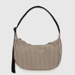BAGGU Small Striped Crescent Bag